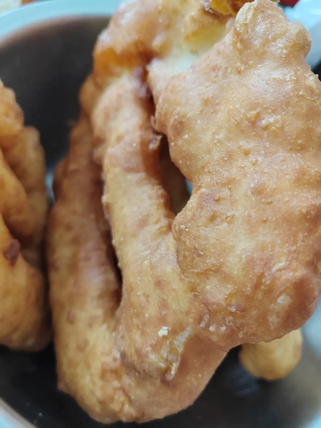 早餐店炸葱油饼 外酥里软 葱香味十足 附细节视频详解