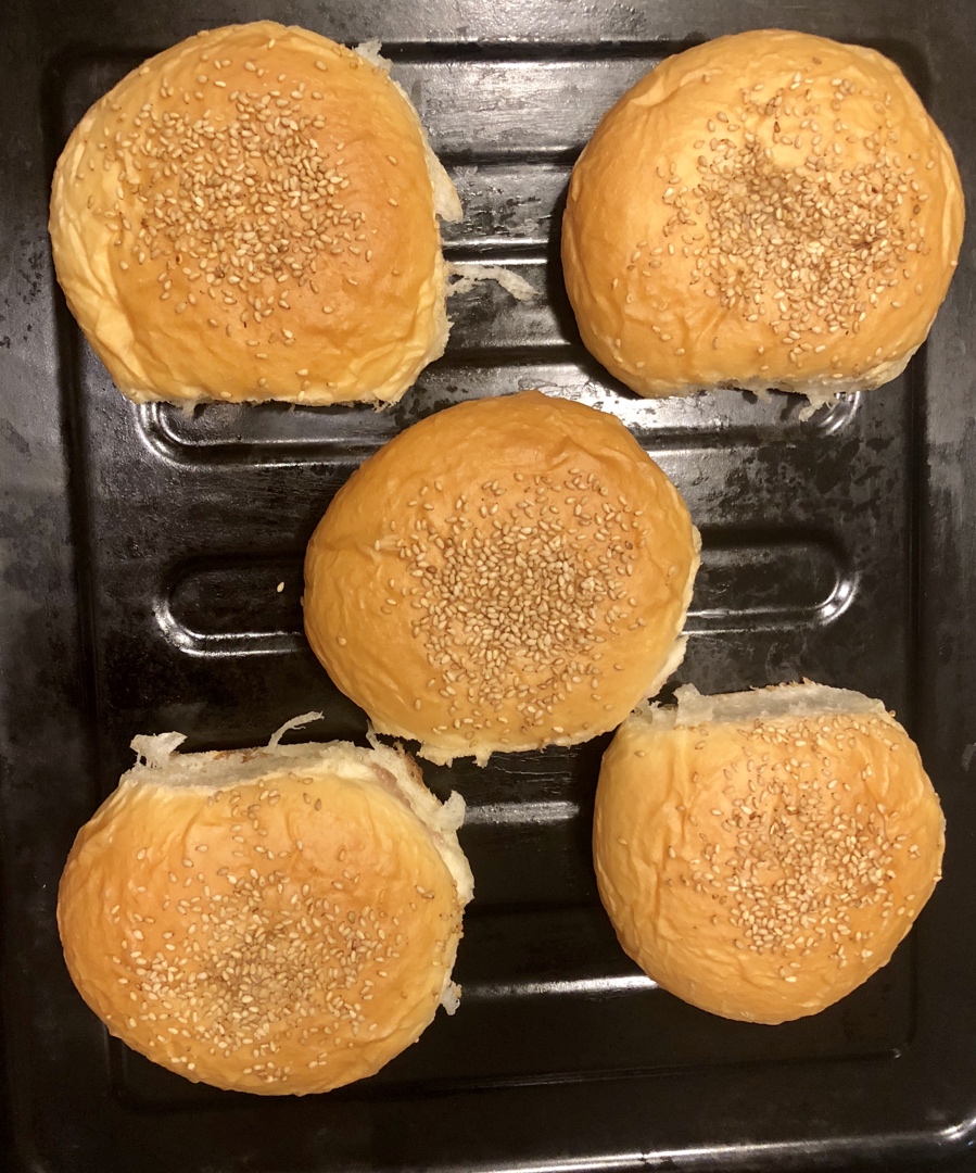 叶形香芋面包