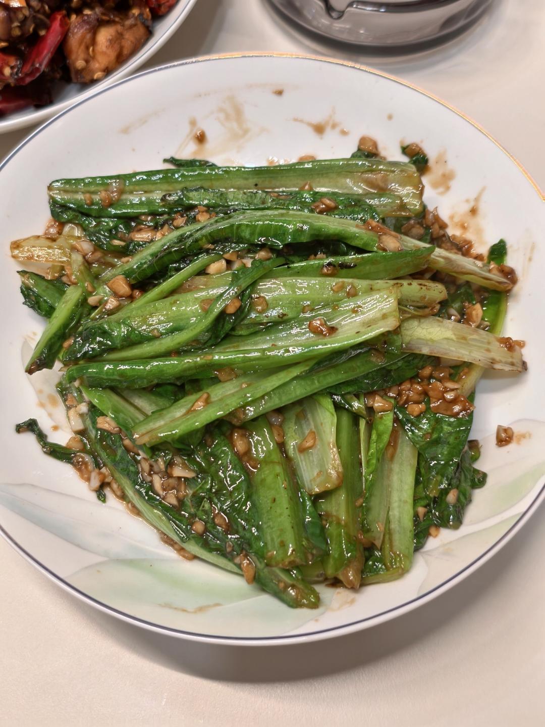 蒜蓉耗油清炒油麦菜，减脂快手菜，宝宝超爱，傻瓜步骤，屡试不爽，好吃且下饭，鲜香爽口！！