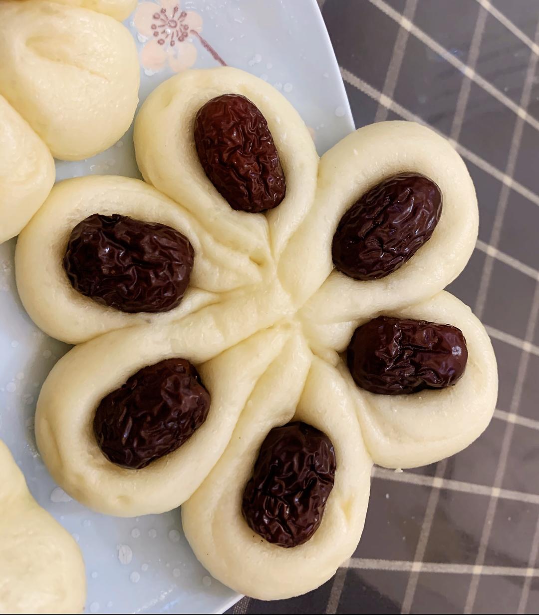 花朵馒头～97红枣馒头的做法