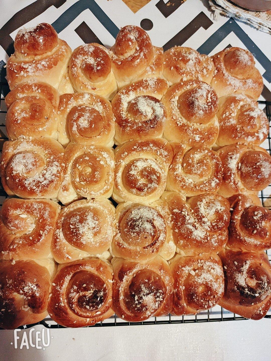 脆底蜂蜜小面包