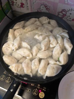 白菜猪肉馅饺子的做法 步骤9