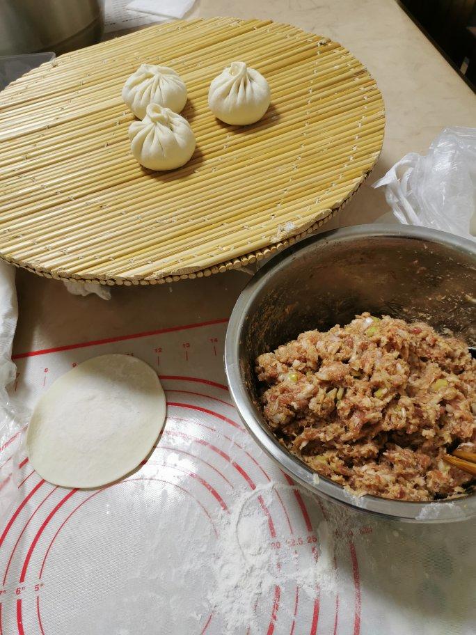 新手也能做出又白又胖的小鲜肉包