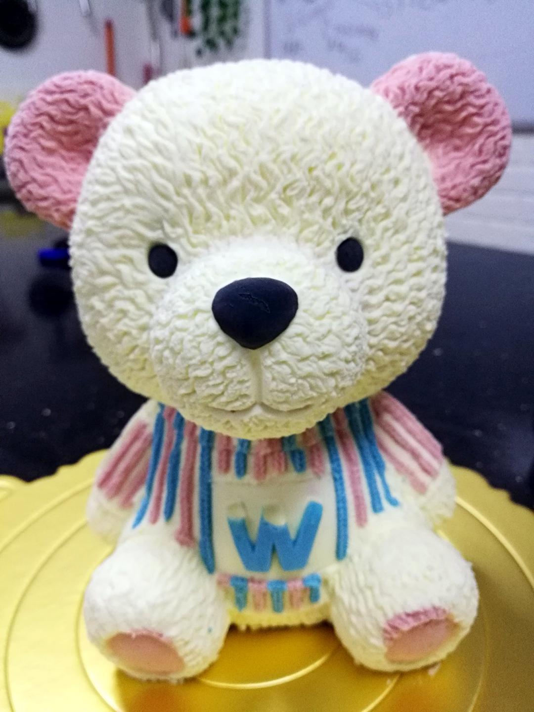 3D立体卡通小熊慕斯蛋糕