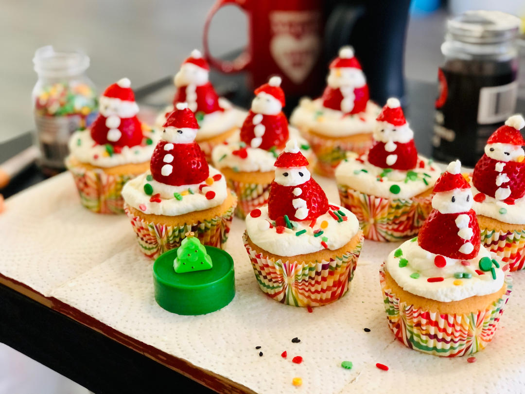 圣诞老人杯子蛋糕🍓草莓雪人蛋糕