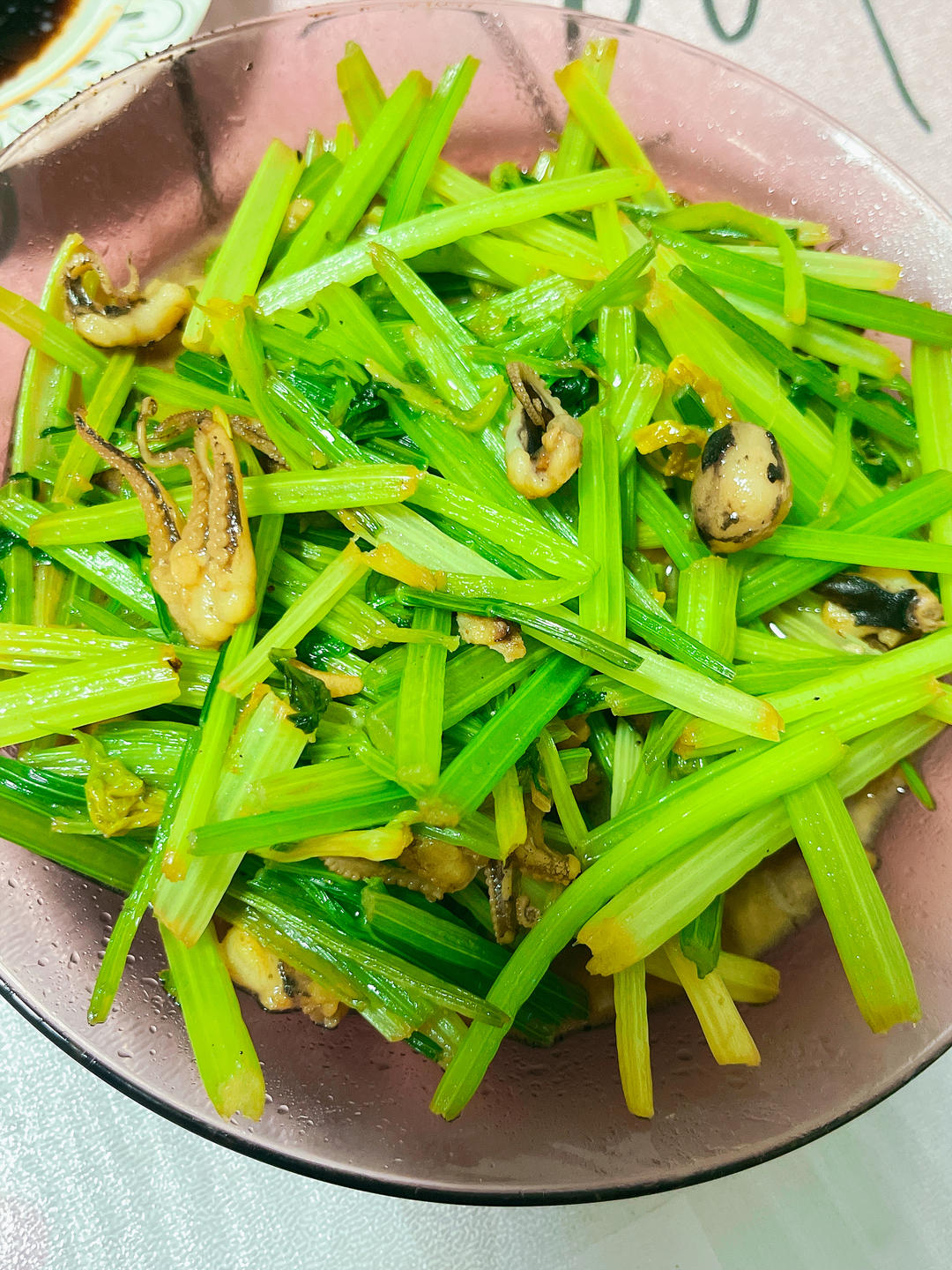 芹菜炒鱿鱼