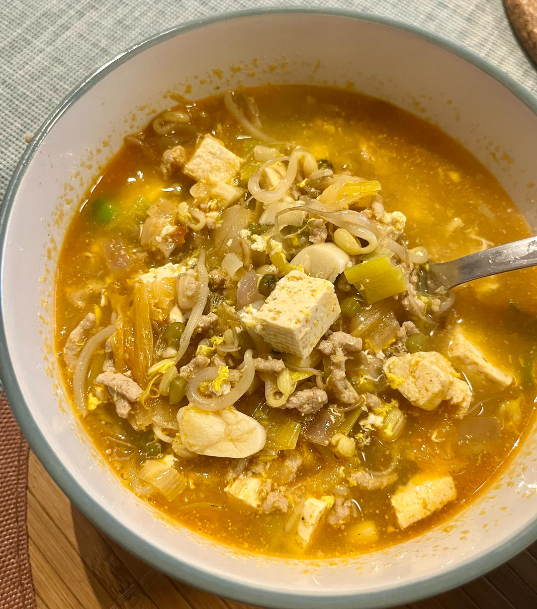 韩国大妈亲授— 韩式泡菜豆腐汤