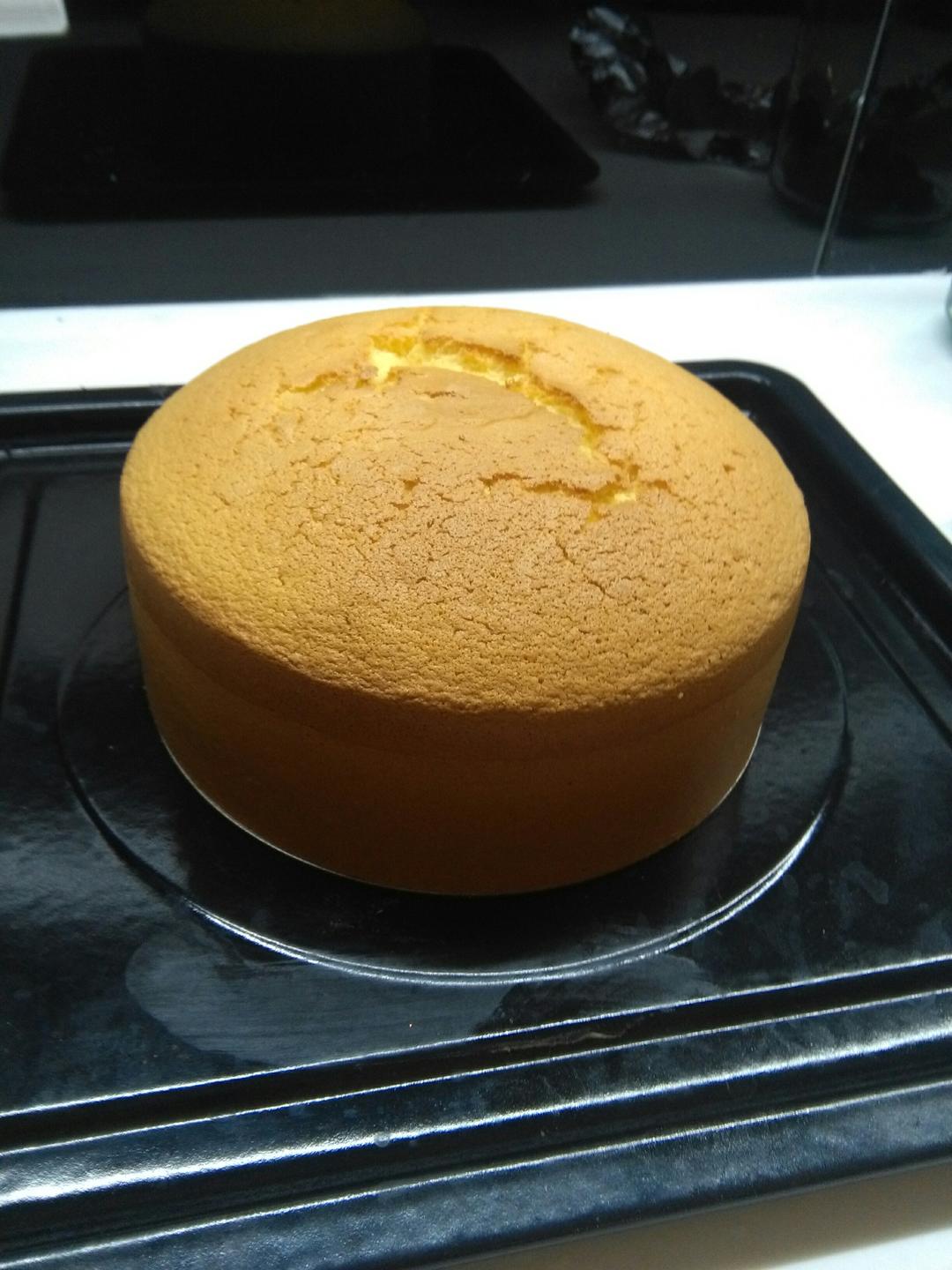 原味海绵纸杯蛋糕（非常适合裱花、盖糖皮的cupcake方子）
