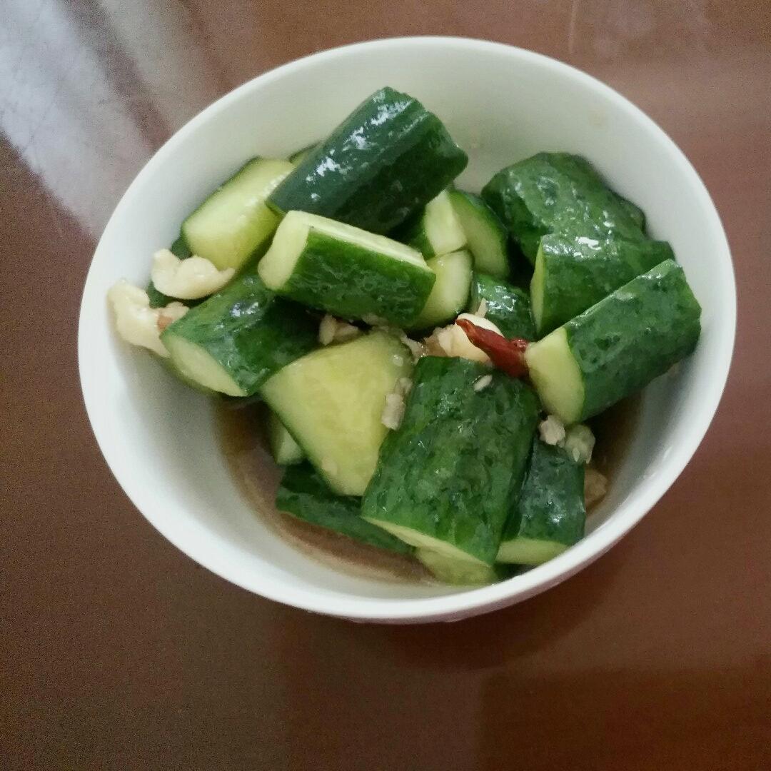 国民凉菜——拍黄瓜