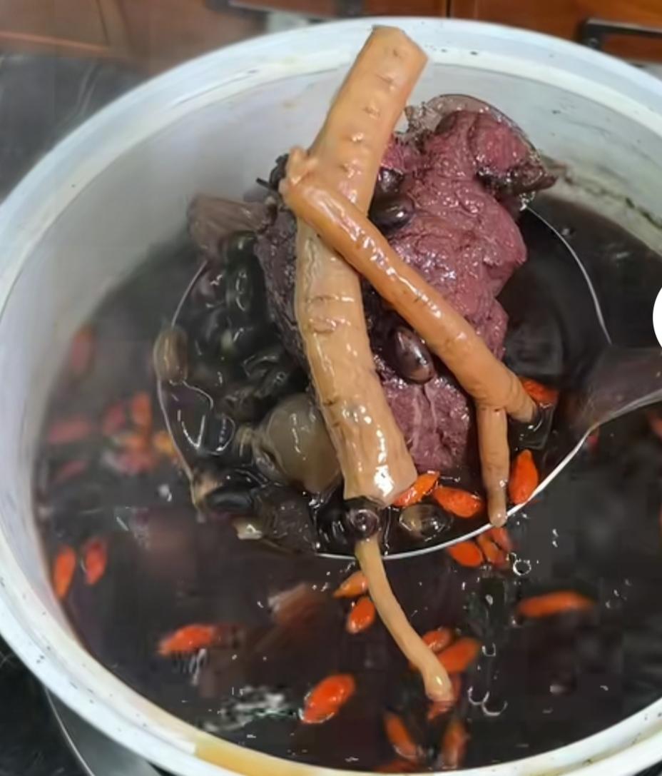 黑豆熟地汤
