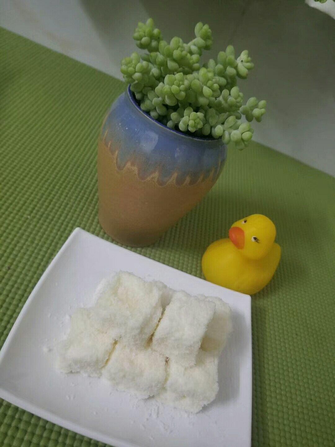 完胜85度C牛奶椰丝小方