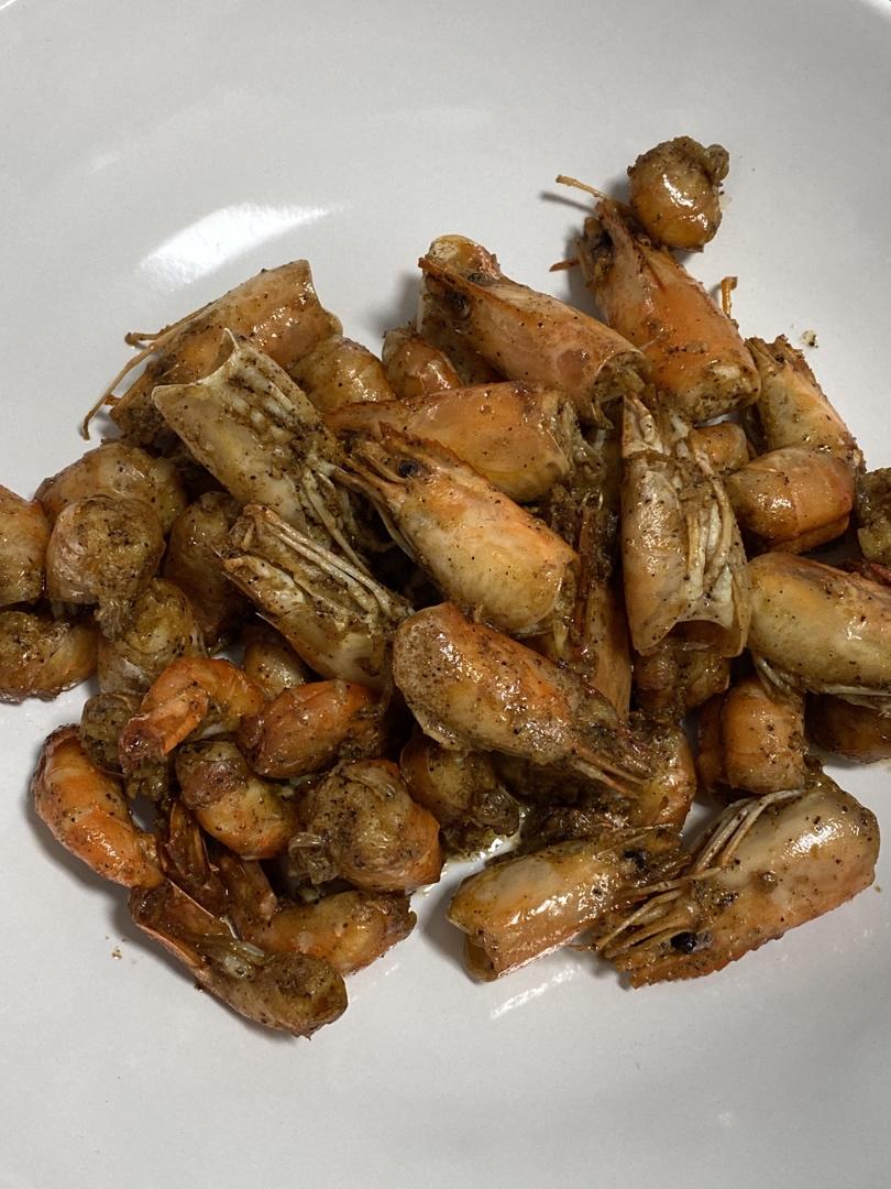 懒人版“胡椒虾”，没有秘诀没有特别调料超简单超好味而且适合宴客