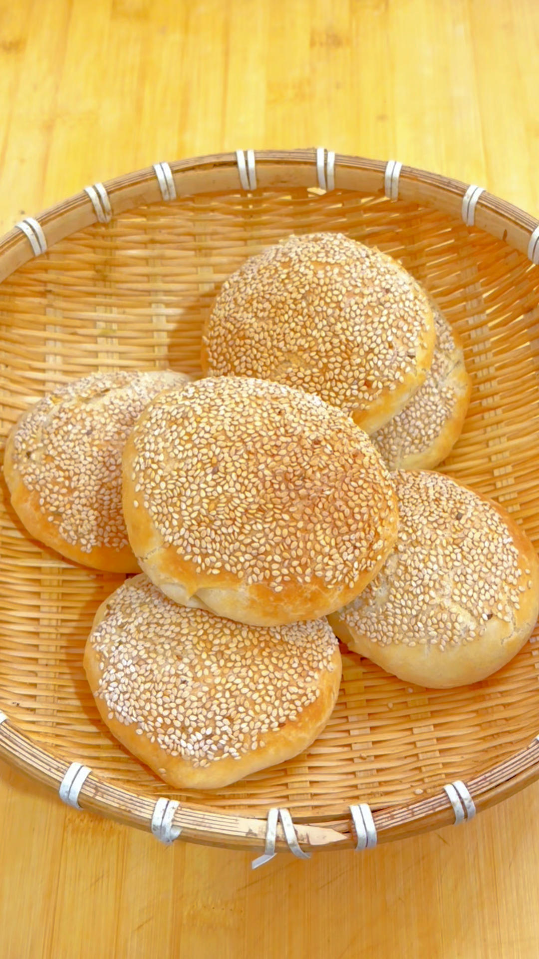 芝麻椒盐发面烧饼！外酥脆里暄软 酥到掉渣碳水脑袋一定码住