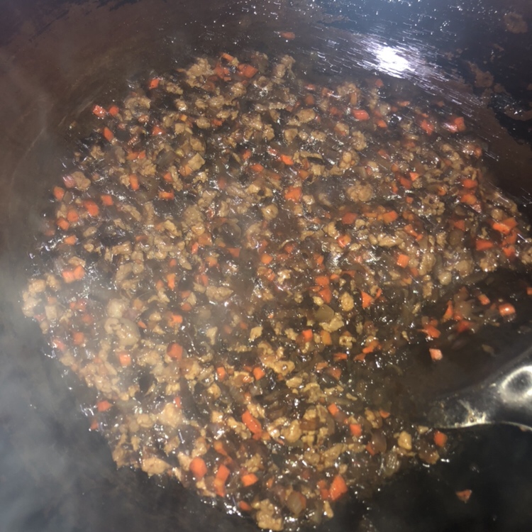 香喷喷的糯米肉烧麦（两斤糯米量）的做法 步骤5