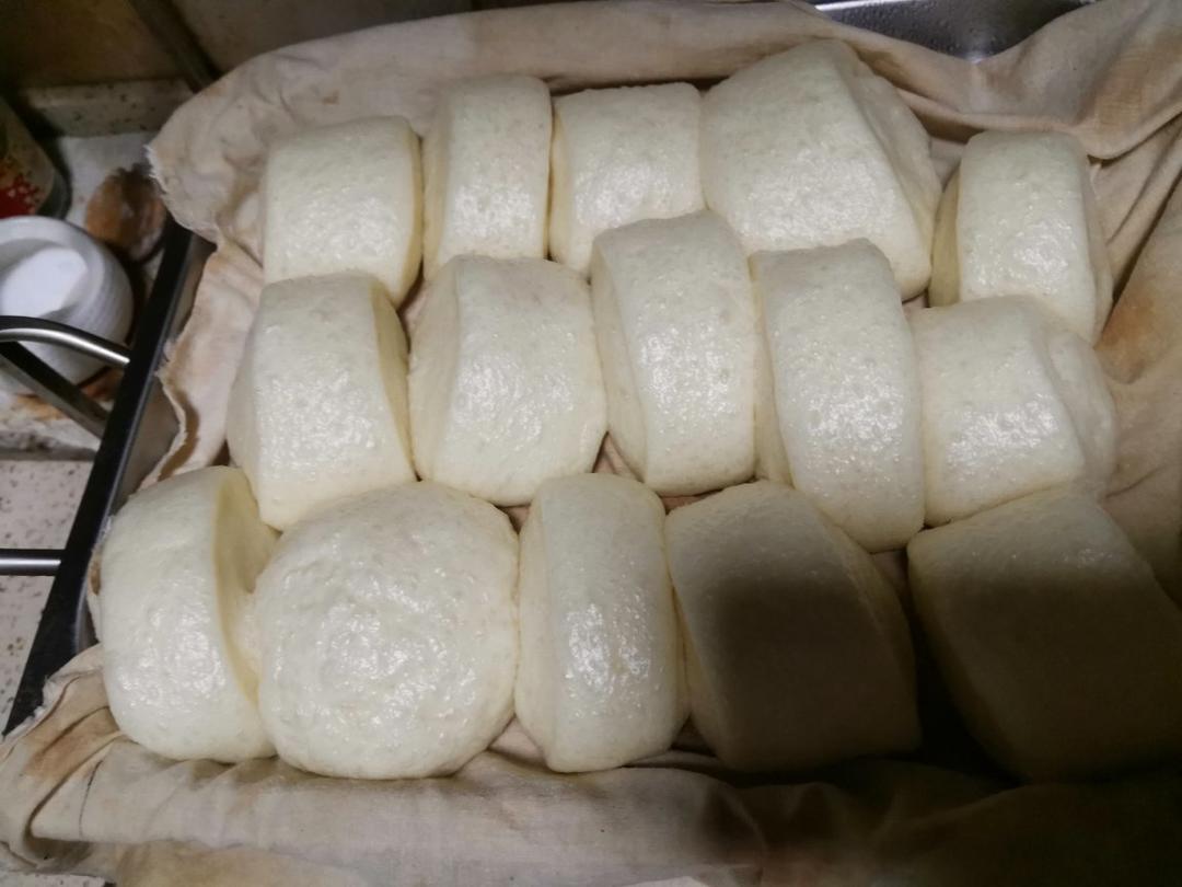 光滑且细腻的奶香馒头（一次发酵）