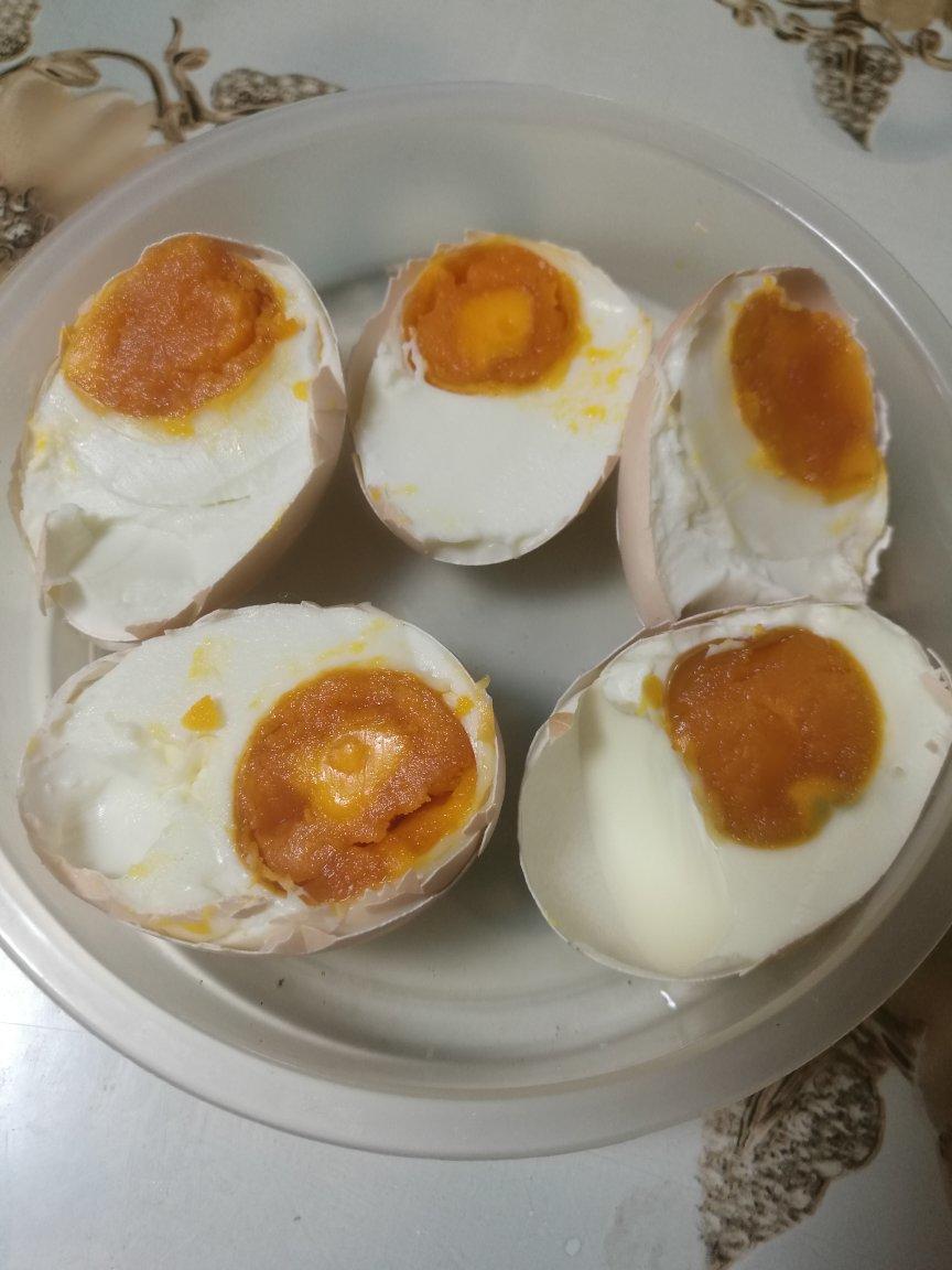 自制咸蛋： 100%出油起沙的咸蛋