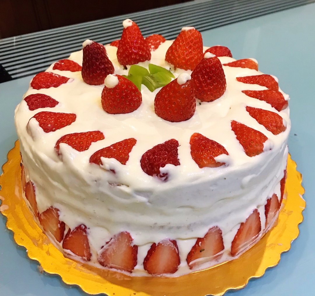草莓生日奶油蛋糕（八寸）