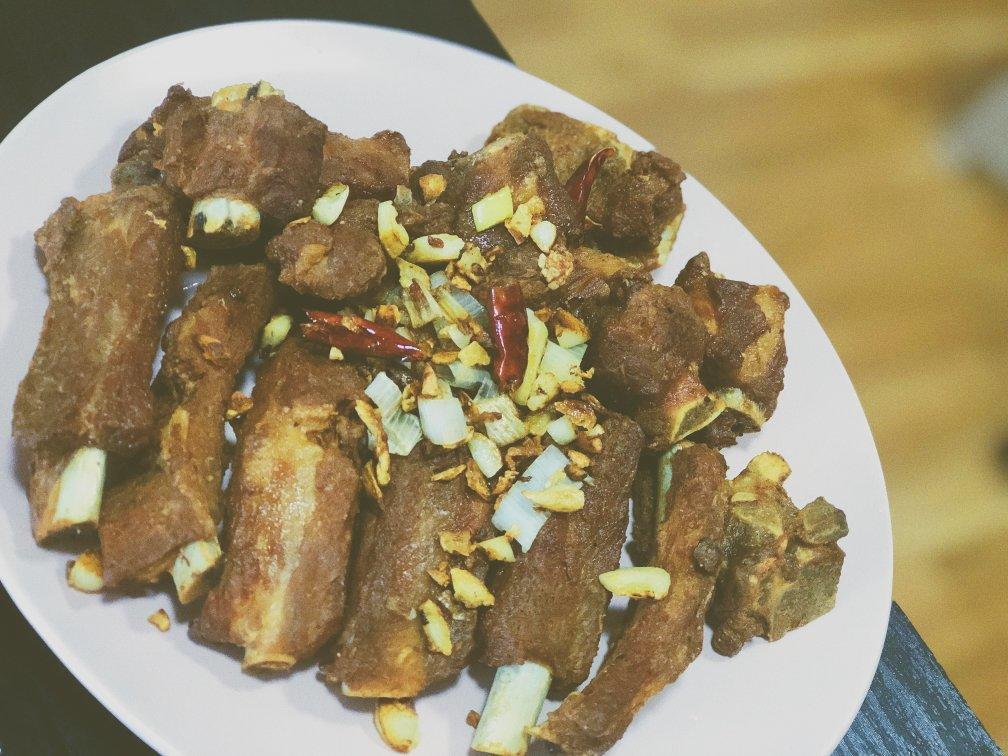 蒜香排骨的正确做法