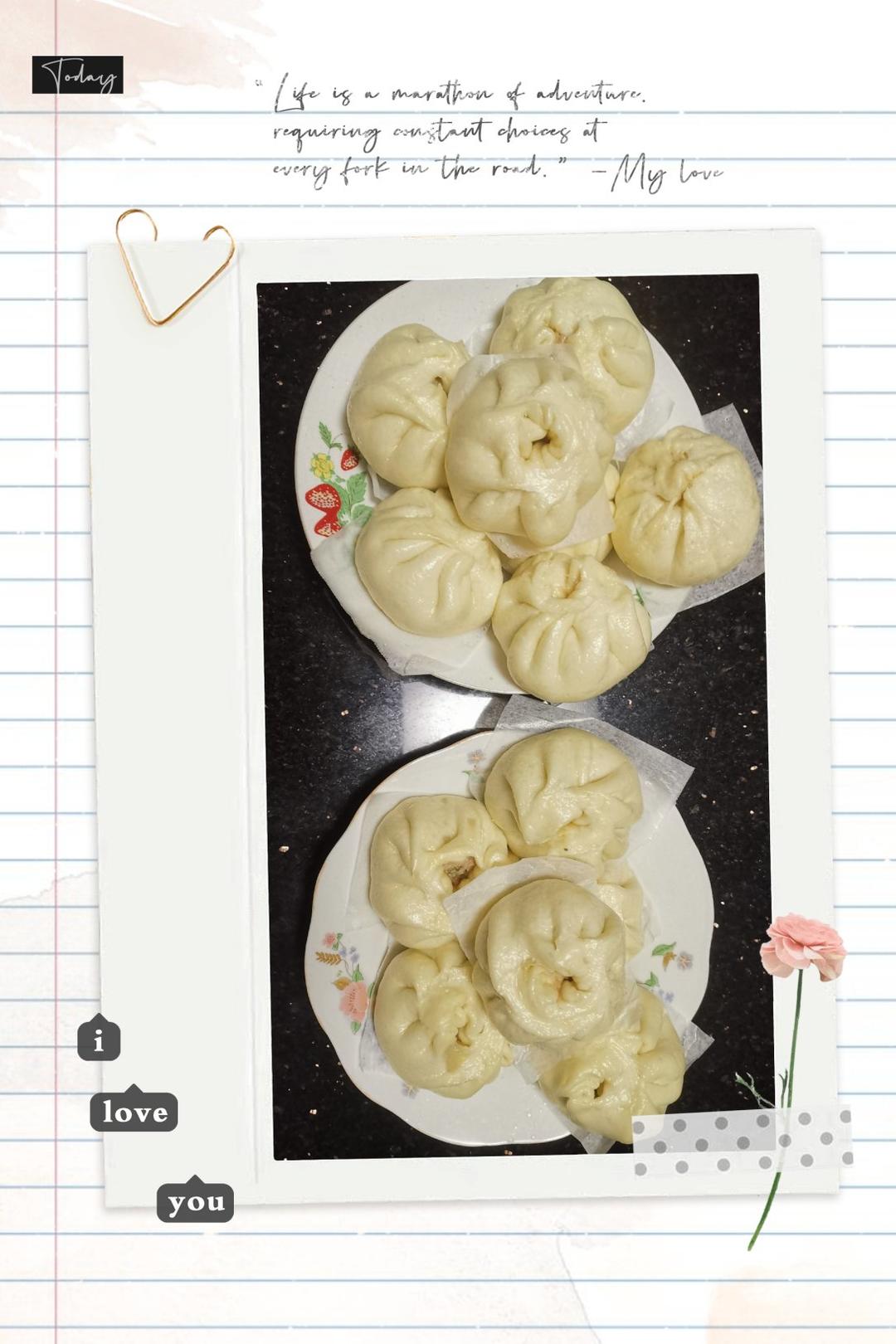 松软多汁的肉包子