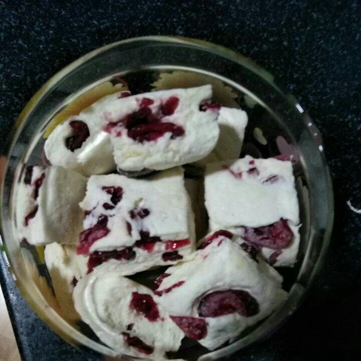 蔓越莓牛轧糖