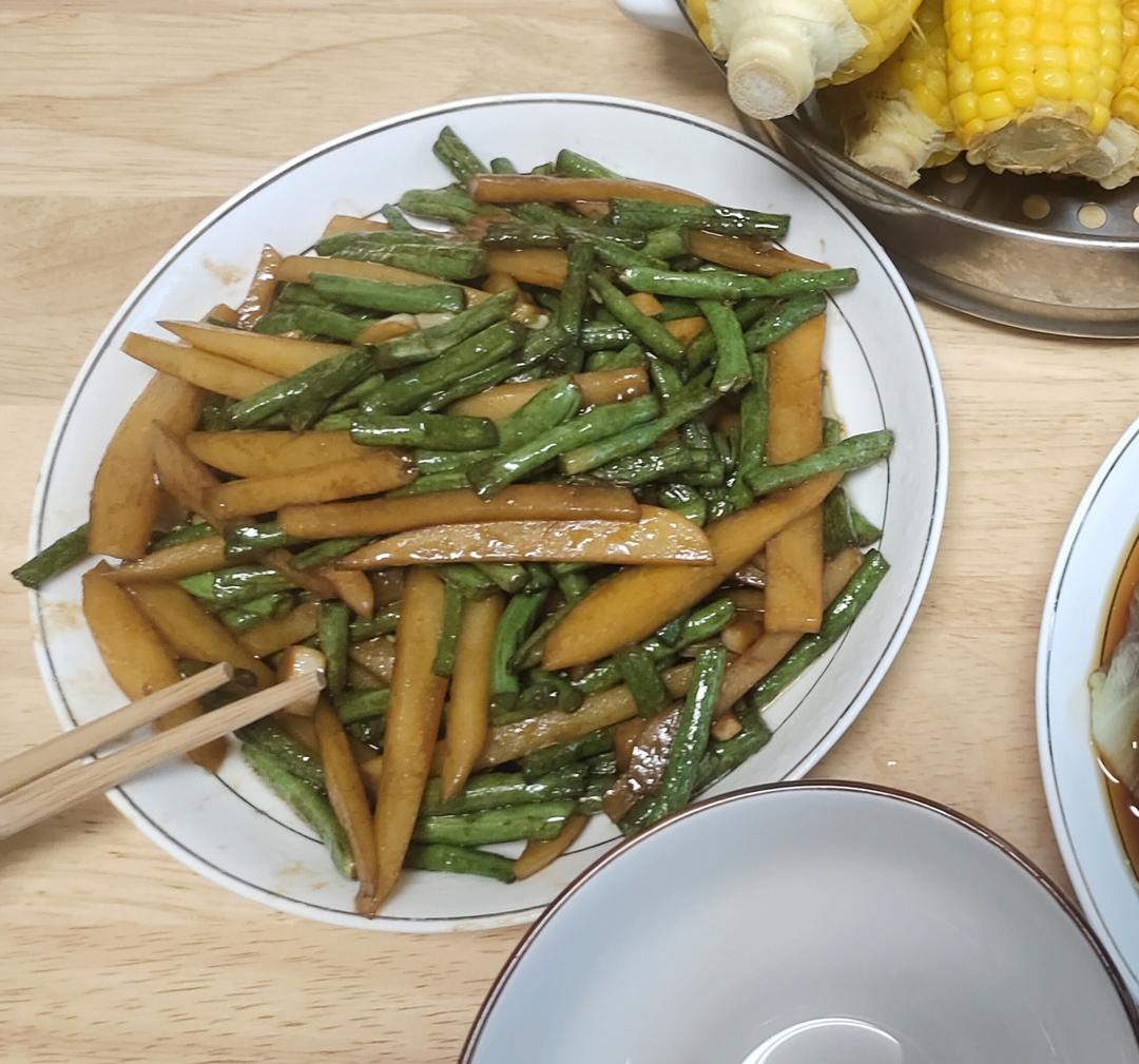 干煸豆角土豆