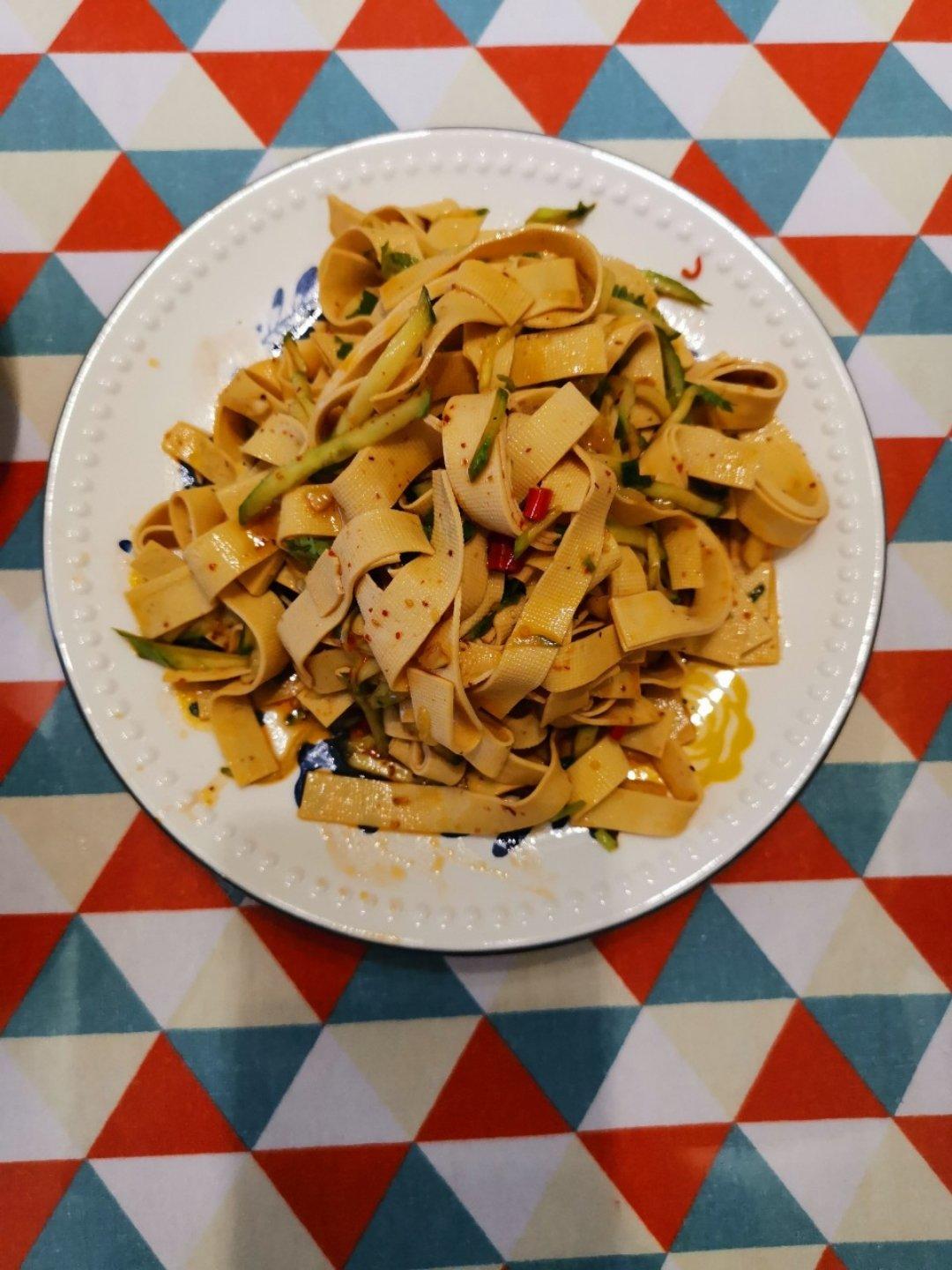 ㊙️巨好吃的凉拌豆皮❗️香辣过瘾连吃三天都不腻