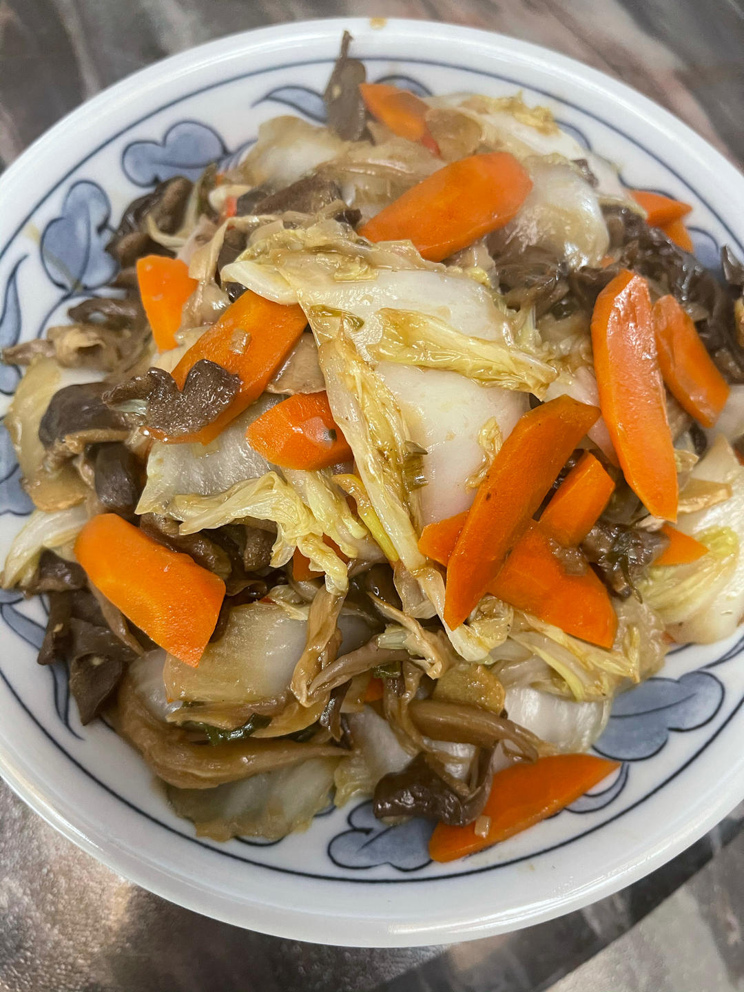 白菜炒蘑菇（野生菌）