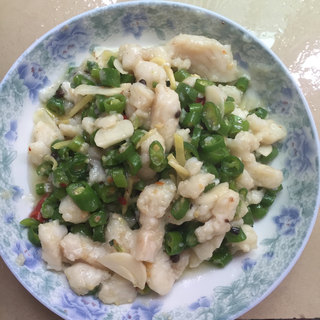 棂宝宝做的青椒炒鱼