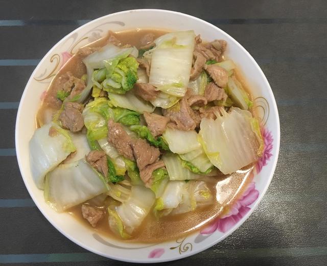 白菜炒肉的做法