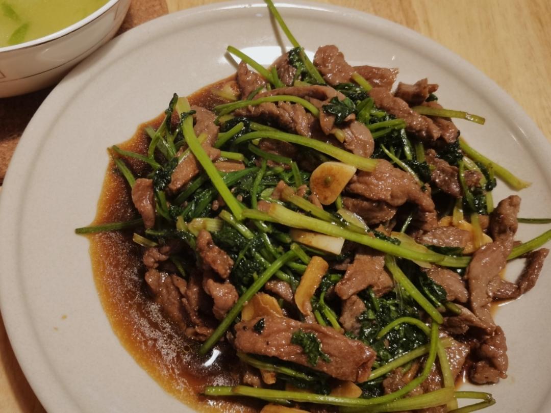 香菜牛肉
