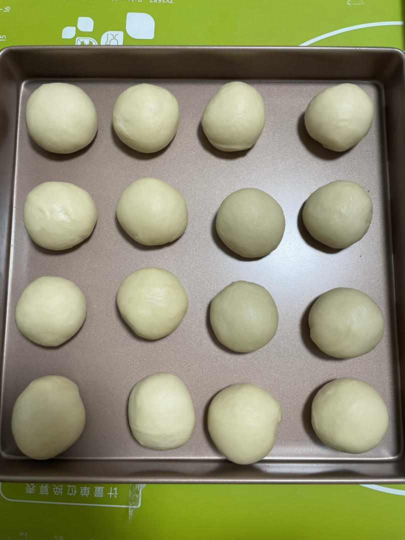 一次发酵超软淡奶油小餐包