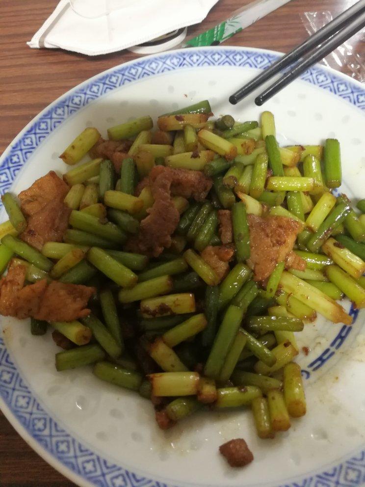 肉丝炒蒜苗
