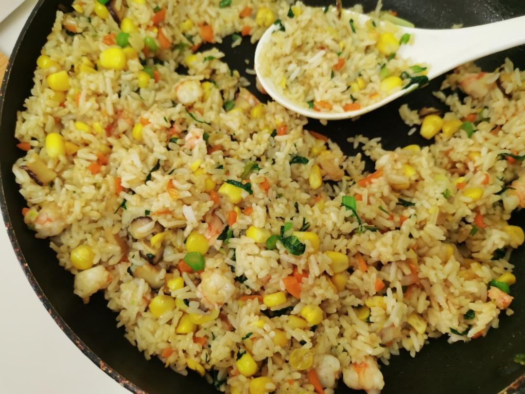 崽们最爱的虾仁炒饭