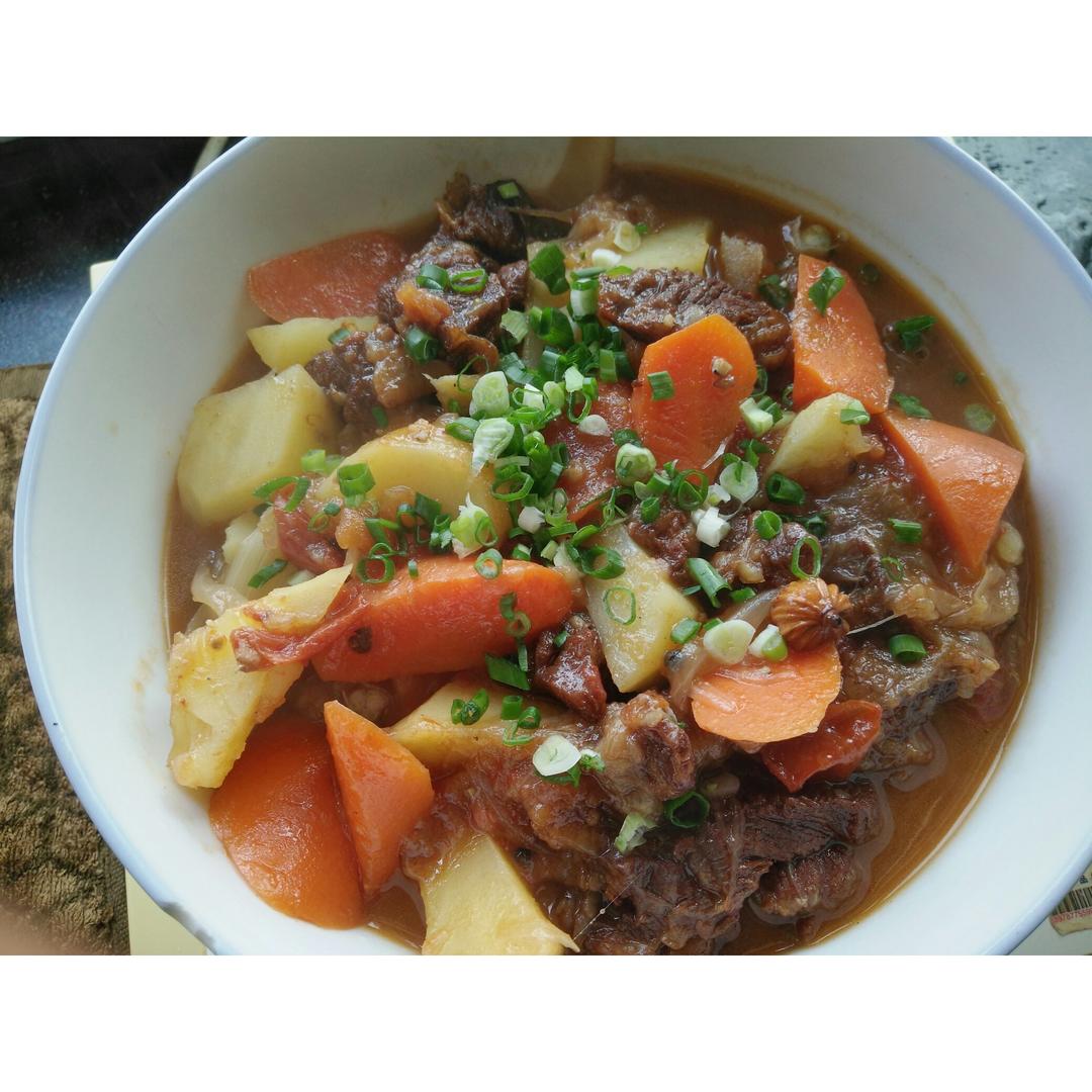 土豆炖牛肉