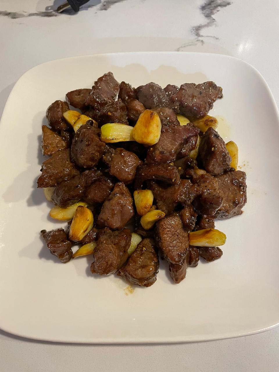 好吃到舔盘的蒜香黑椒牛肉粒