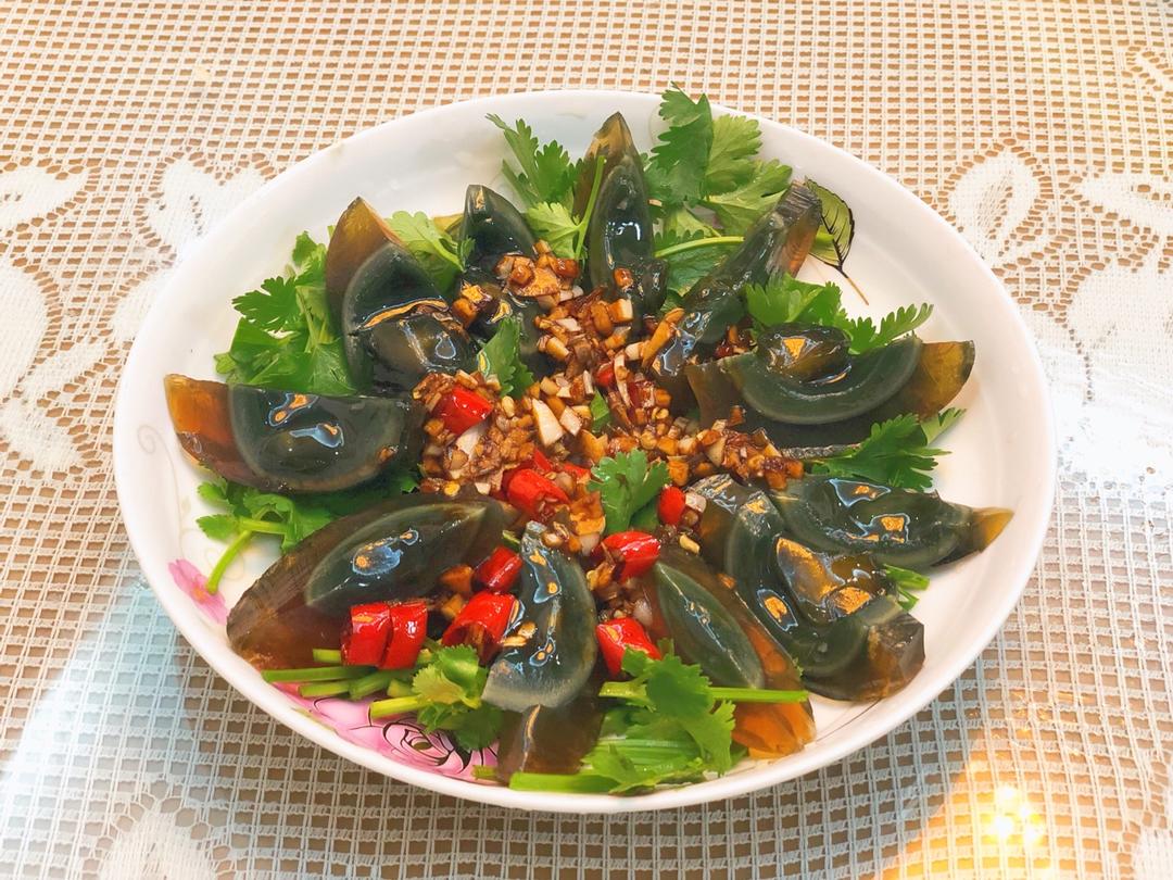 凉拌皮蛋