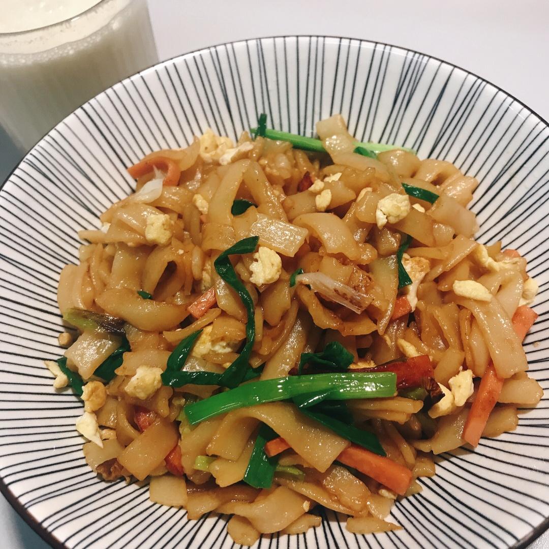 炒河粉