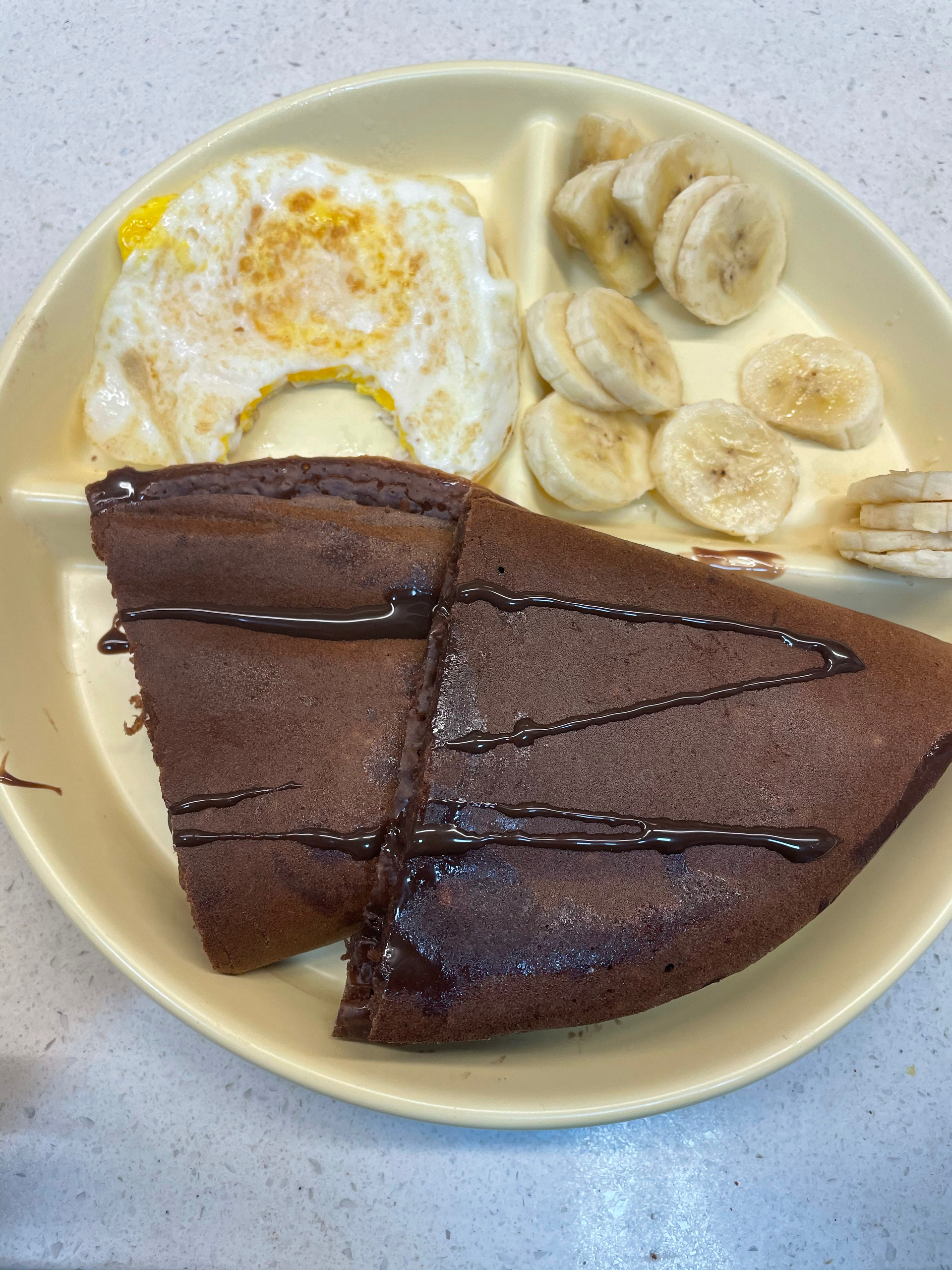 一口平底锅搞定✨松软可口🍫香蕉巧克力松饼