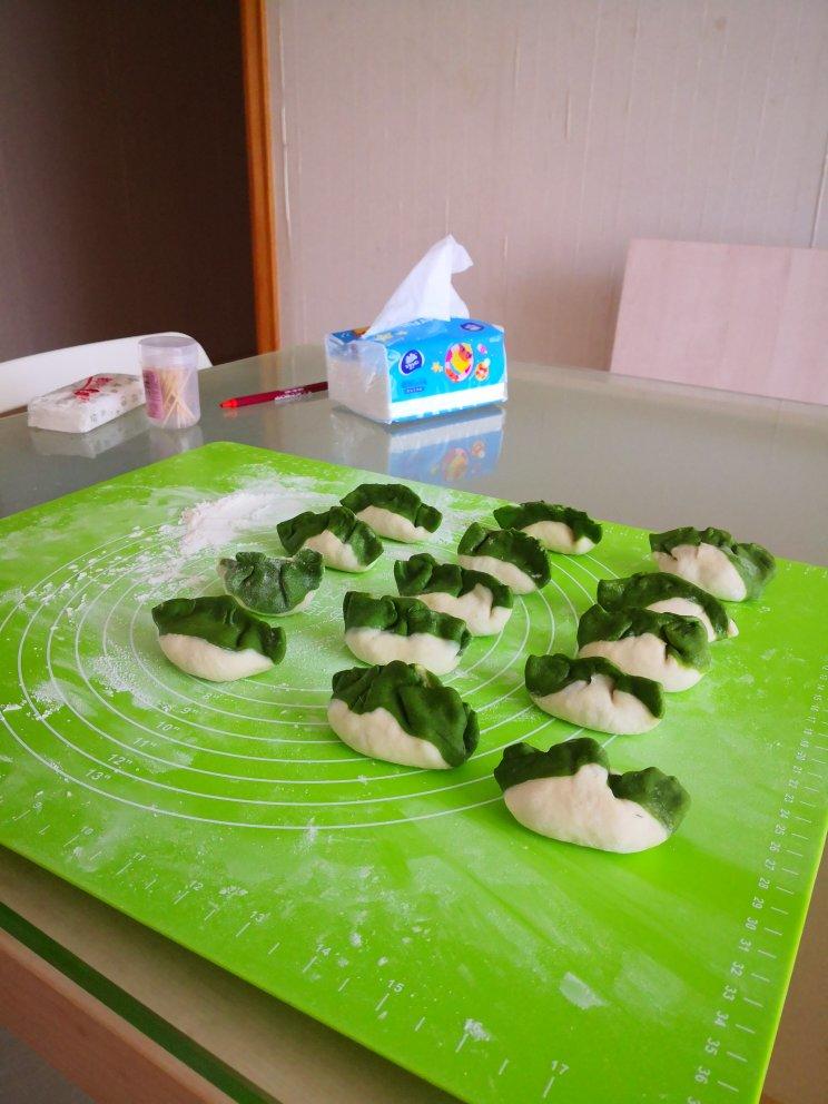 翡翠白玉白菜饺子详细版（附翡翠白玉白菜饺子包法，翡翠白玉饺子皮两种制法，面包机和面，翡翠白玉烧卖，各种馅料搭配）