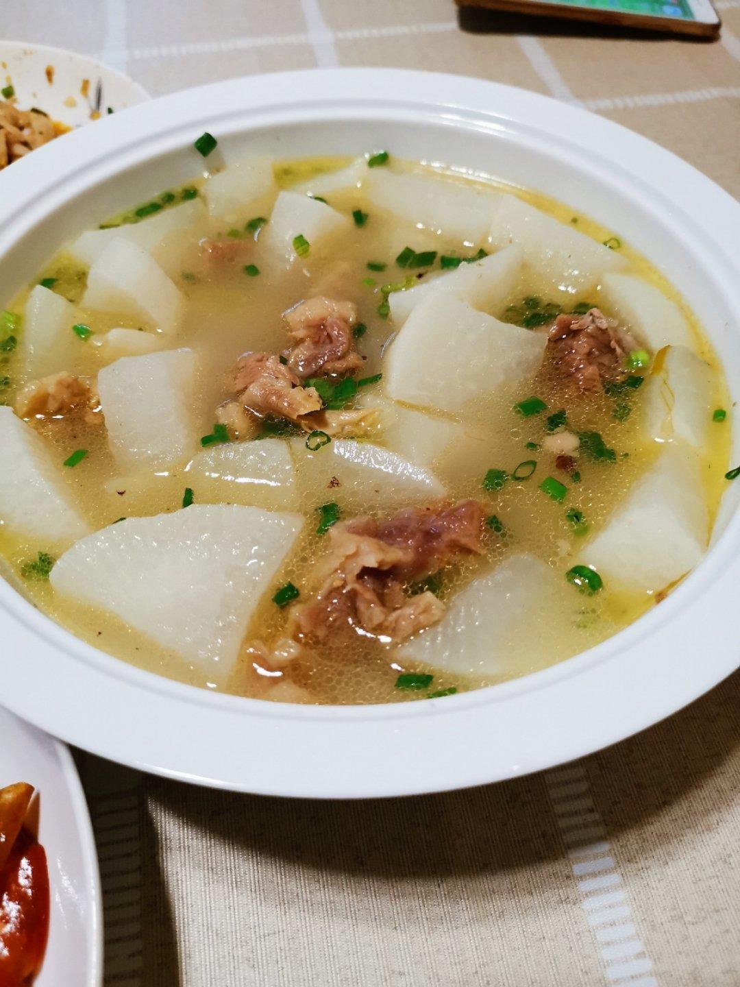 萝卜牛肉汤