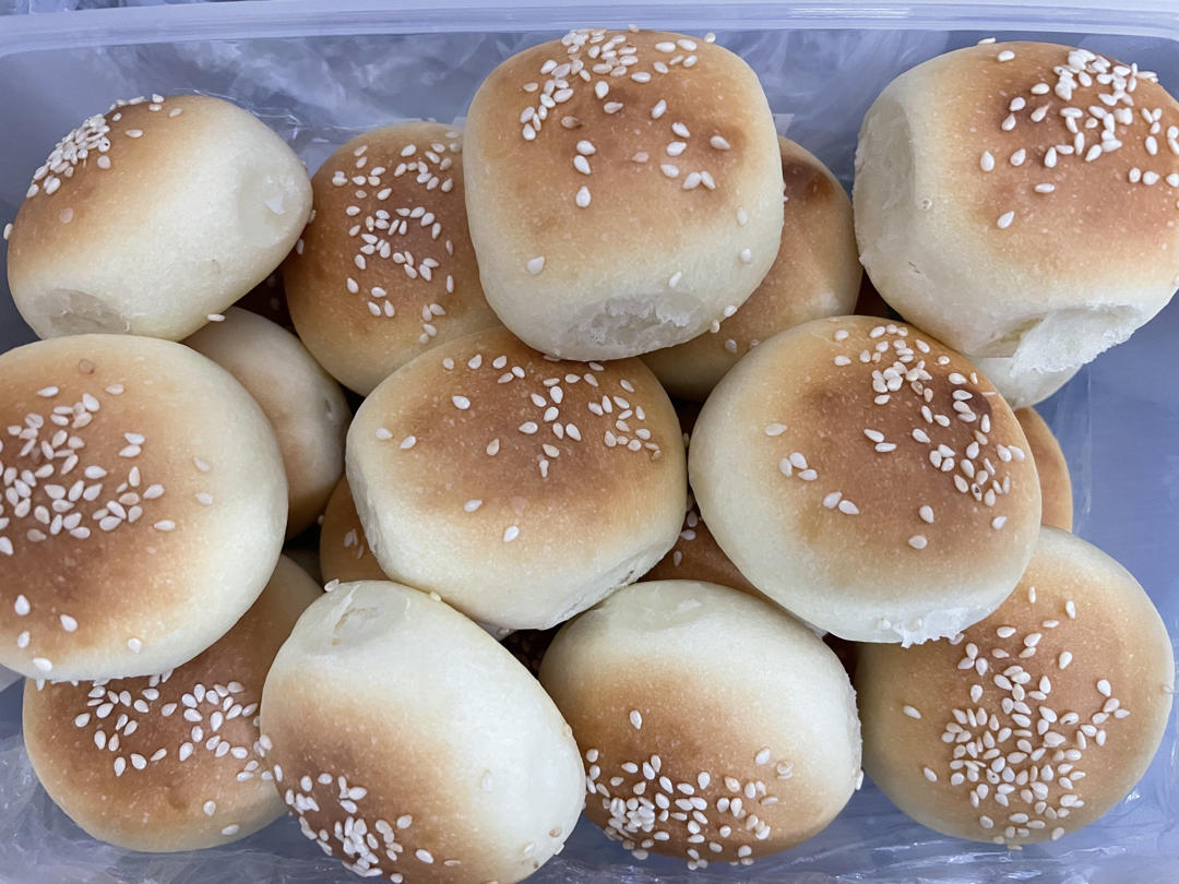 🥛超简单快手，柔软拉丝，一次发酵，牛奶小餐包