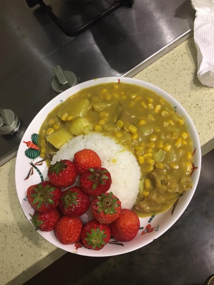咖喱土豆牛肉饭