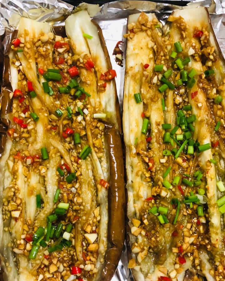 CC招牌菜销魂烤茄子，百吃不厌！