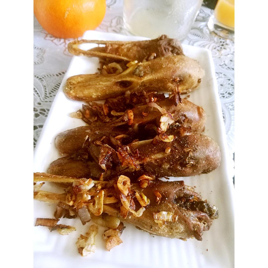 椒盐鸭下巴