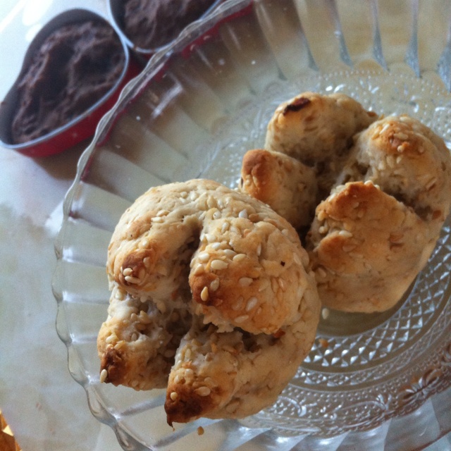 全麦黑芝麻酸奶面包