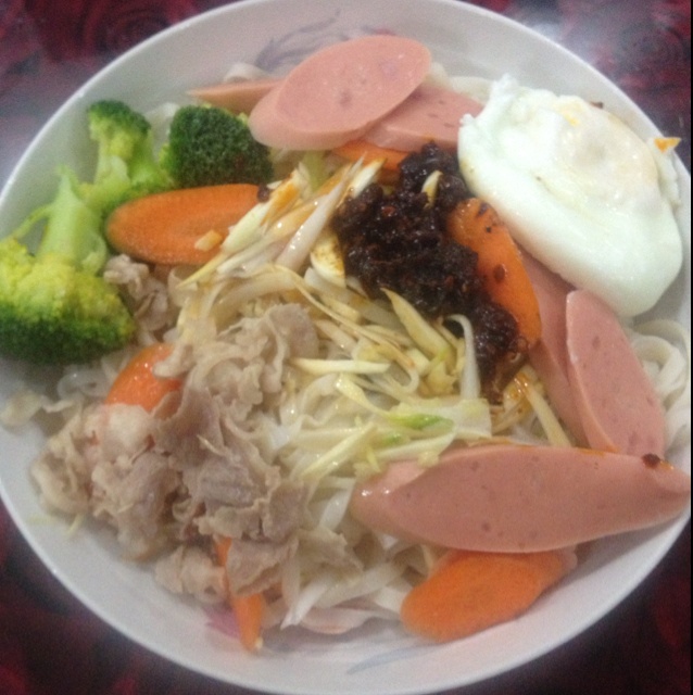 蔬菜火腿珠江面（电饭锅）