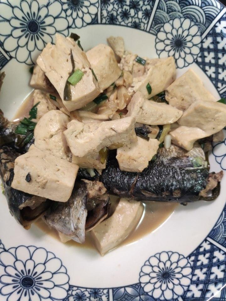 鲅鱼炖豆腐