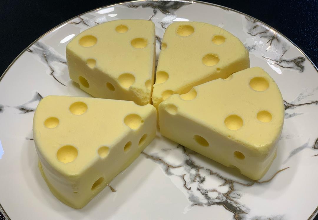 老谢的锅做的鼠年爆款60猫和老鼠最爱的芒果奶酪慕斯