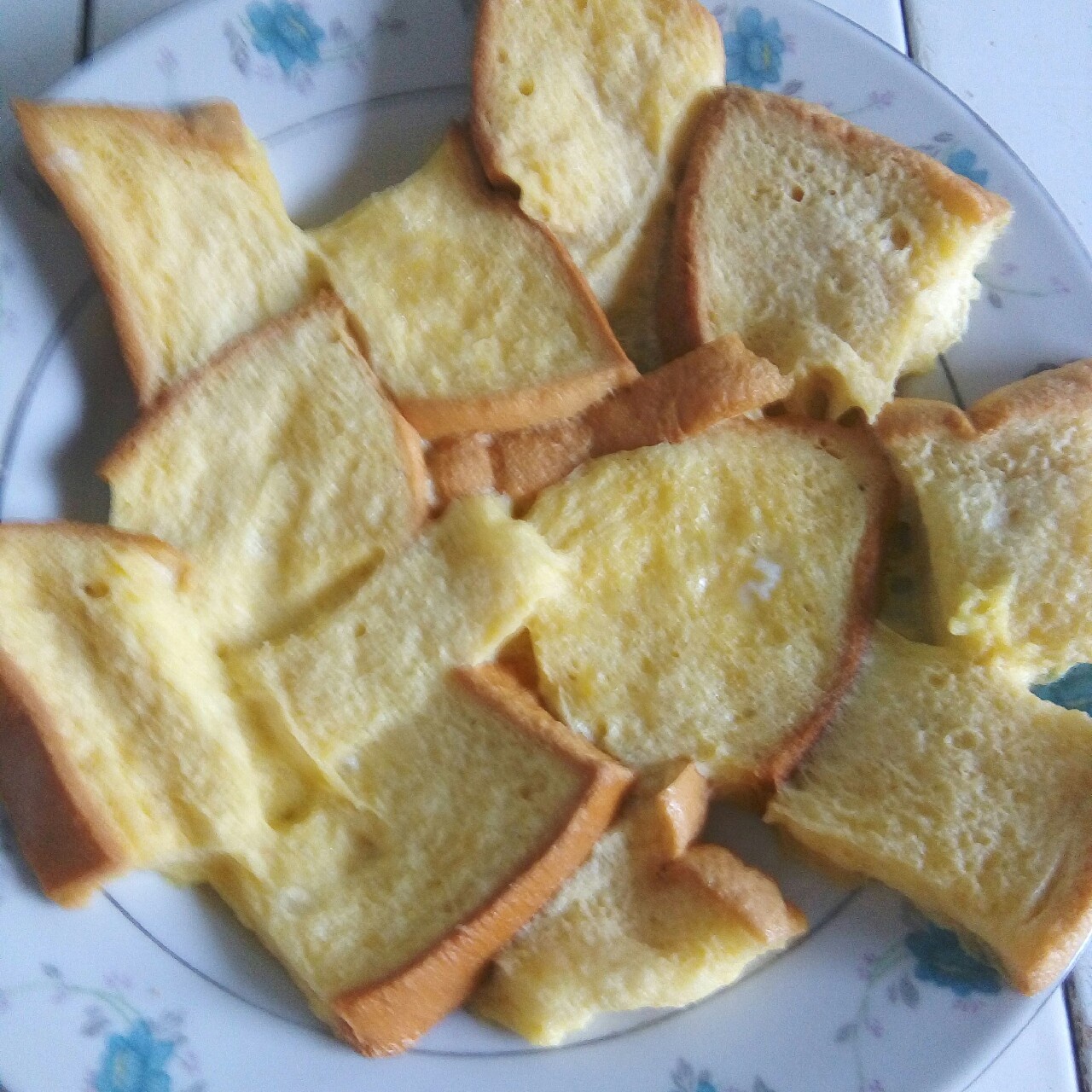 鸡蛋牛奶吐司布丁