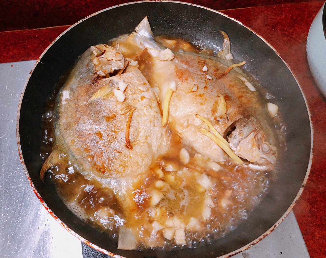 香焖金鲳鱼（超下饭）的做法 步骤6
